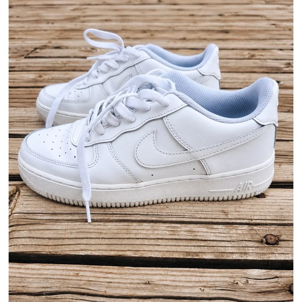 Nike Air Force 1 '07 Youth Unisex size 6.5Y or Woman 8